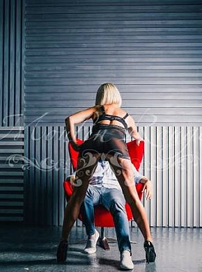 Nika escort in Kiev offers Tantra services