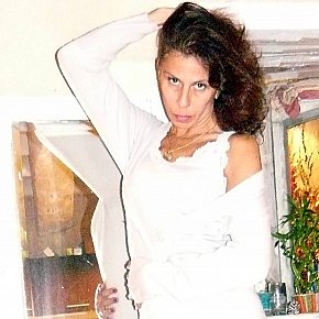 Armenia Vip Escort escort in Biarritz offers Masturbate services