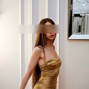 Isabelle Completamente Naturale escort in Hamburg offers Girlfriend Experience (GFE) services