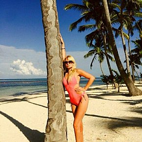 Lexi Vip Escort escort in Florence offers Sex in versch. Positionen services