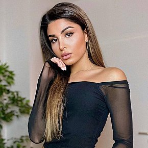 GRIZEL Delicada escort in Paris offers Posição 69 services