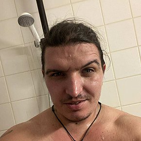Claudiu Muscular escort in Stuttgart offers Posição 69 services