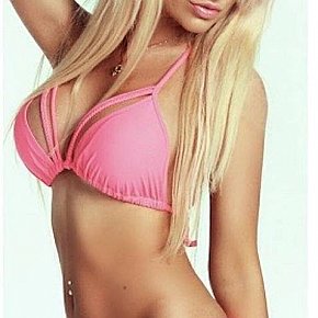 SuedeOla Occasional
 escort in Paris offers Strap on services