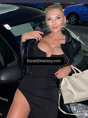 Katerina-Berg escort in Vienna offers Rimming (receive) services
