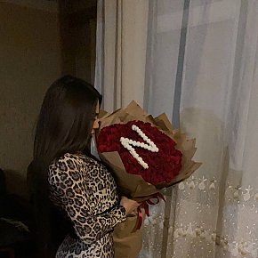 Narmin Studentessa Al College escort in Baku offers Sesso Anale services