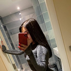 Narmin Studentessa Al College escort in Baku offers Sesso Anale services