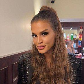BLAIR Modelo/Ex-modelo escort in London offers Ejaculação no corpo (COB) services