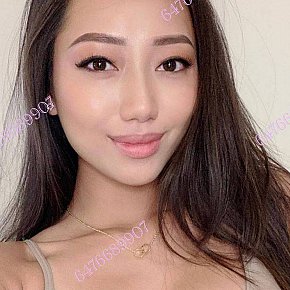 Emi escort in Scarborough