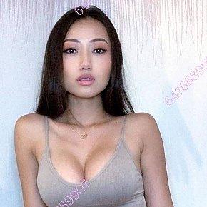 Emi escort in Scarborough