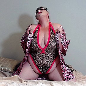Tiffany-Reign escort in Perth offers Oral (receive) services