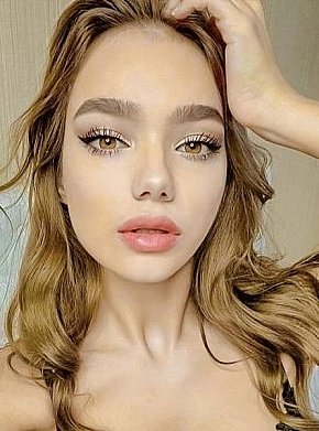 AIFRIC Modelo/Ex-modelo escort in Paris offers sexo oral com preservativo services