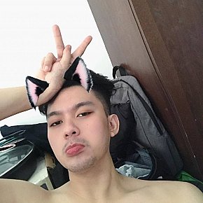Discreet_174cm_B escort in Manila offers Garganta Profunda services