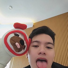 Discreet_174cm_B escort in Manila offers Garganta Profunda services