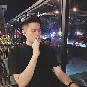 Discreet_174cm_B escort in Manila offers Garganta Profunda services