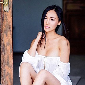 SLANY Vip Escort escort in Paris offers sexo oral sem preservativo até finalizar services