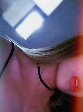 Clara escort in São Paulo offers Massaggio intimo services