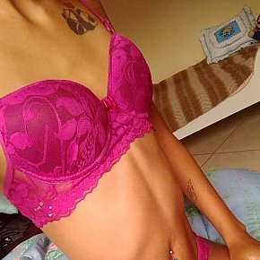 Scarlett-Domingues escort in Ponta Grossa offers Mamada sin condón hasta terminar
 services