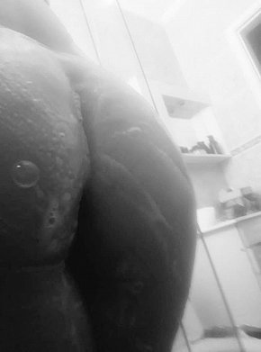 Livinha escort in São Paulo offers Bacio alla francese services