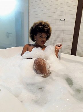 Mirella-bom-bom escort in São Bernardo do Campo offers Ins Gesicht spritzen services