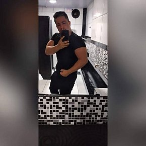 lourenzo escort in Guarulhos offers Venida en la cara
 services