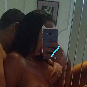 Agata-e-Nilton Gelegentlich escort in Salvador offers 69 Position services