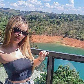 Carlinha escort in Rio de Janeiro offers sexo oral sem preservativo services