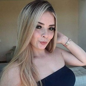 Carlinha escort in Rio de Janeiro offers sexo oral sem preservativo services