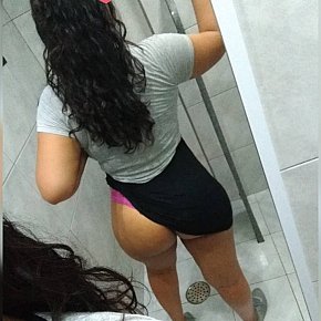 Vivi-Rodriguez Großer Hintern escort in Salvador offers Intimrasur services