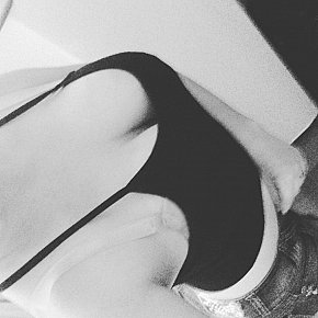 Rafaella_sex escort in Guarulhos offers Girlfriend Experience (GFE) services
