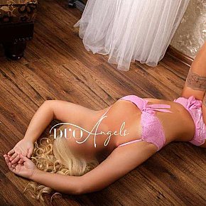 Duo-Angels Petite escort in  offers Ins Gesicht spritzen services