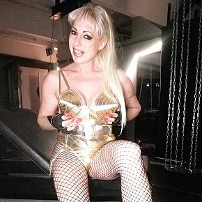 Fetischlady-Andrea Madura escort in St. Gallen offers Facesitting services
