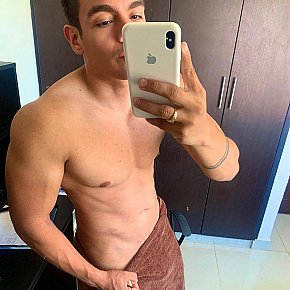 Melvin Muscolare escort in Leicester offers Pompino senza preservativo fino al completamento services