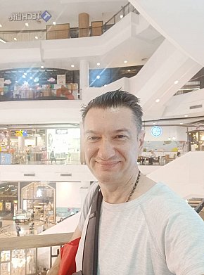 Louis escort in Bangkok