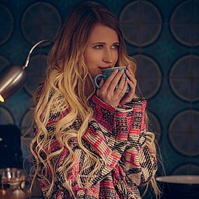 Anfisa-GirlNextDoor escort in Moscow offers Handjob services