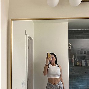 Saidat Ocasional escort in Baku offers Massagem erótica services