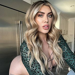 Ana-Ros escort in Berlin offers Küssen bei Sympathie services