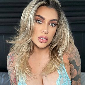 Ana-Ros escort in Berlin offers Küssen bei Sympathie services