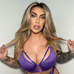 Ana-Ros escort in Berlin offers Küssen bei Sympathie services
