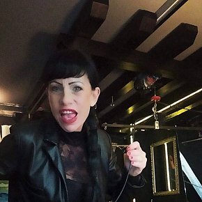 Dominatrix-Sidney escort in Tenerife offers Role Play and Fantasy services