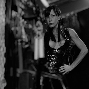 Dominatrix-Sidney escort in Tenerife offers Role Play and Fantasy services