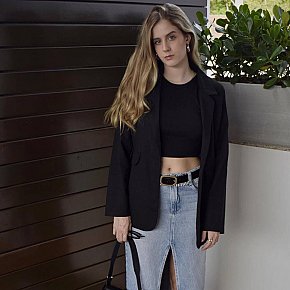 Alva Studentessa Al College escort in Amsterdam offers Girlfriend Experience (GFE) services