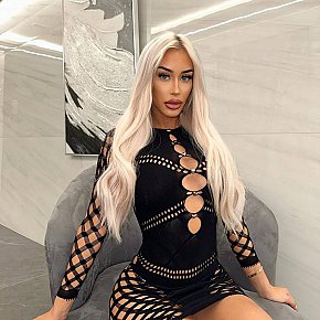 becca Pequeña Y Delgada escort in Amsterdam offers Besar si hay buena química
 services