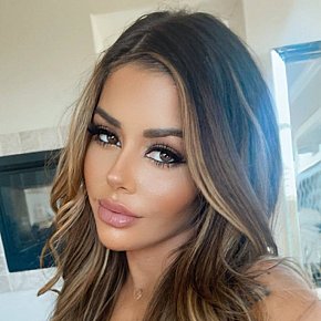 Kalinda escort in Copenhagen offers Masturbação services