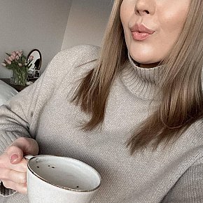 Danique Cu Puțini Clienți escort in Den Haag  offers Finalizare pe Faţă services