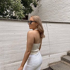 Danique Cu Puțini Clienți escort in Den Haag  offers Finalizare pe Faţă services