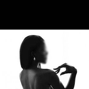 Luna escort in Brussels offers Submisso/Escravo (leve) services
