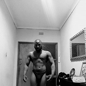 Daddy-dom-wolf Modèle/Ex-modèle escort in Johannesburg offers Massage érotique services