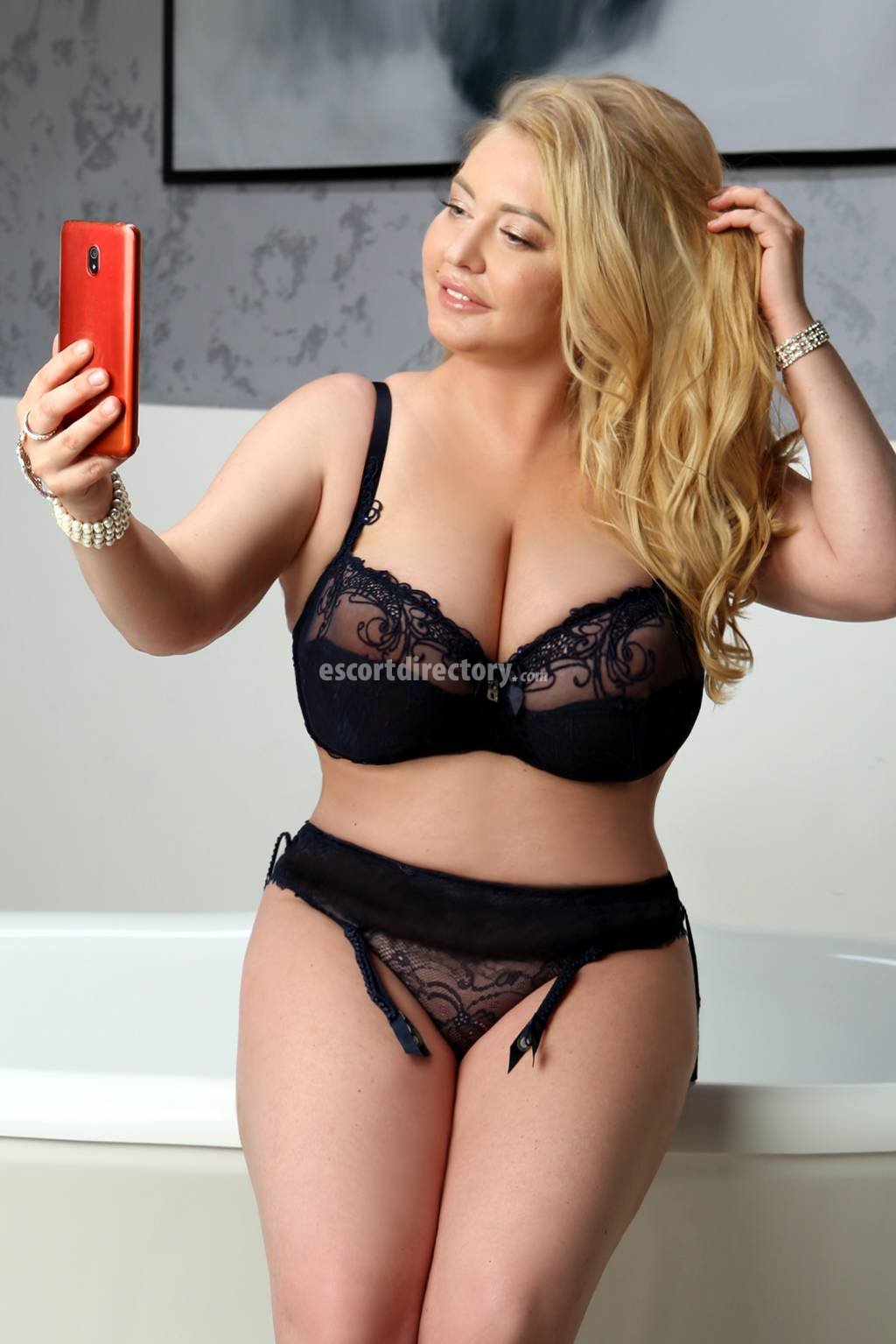 Liddi Super-forte Di Seno escort in Bergen offers Pompino senza preservativo services