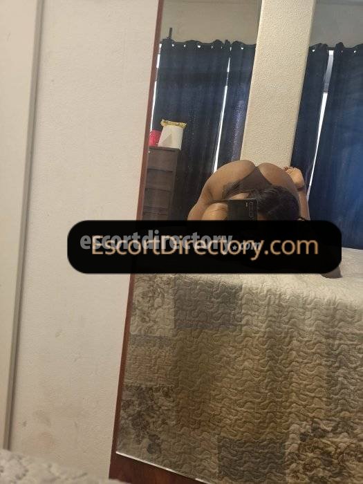 Samantha escort in  offers Körperbesamung services