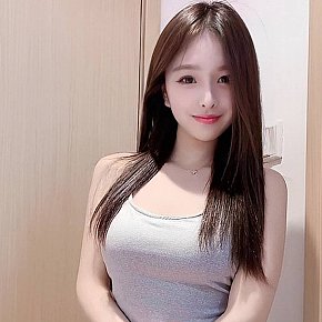 Amber Vip Escort escort in Kuala Lumpur offers Küssen services